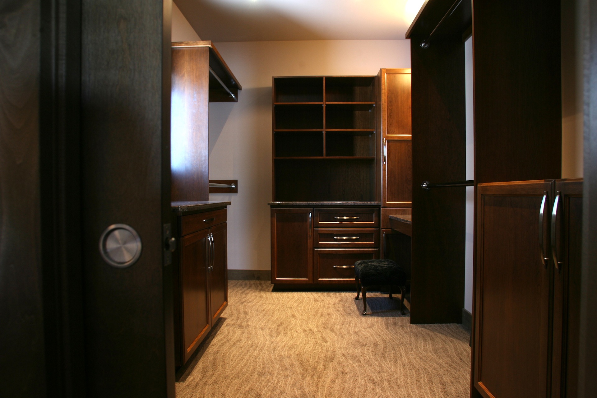 high-end-walk-in-closets